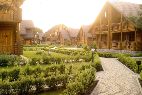 Продаж готельного комплексу "Машівський бір" на Волині